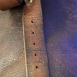 Abercrombie belt vintage looks old but it’s just the style. Still like new.